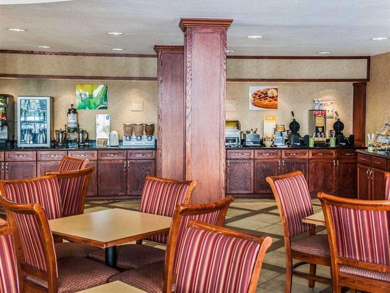 Quality Inn Castleton Ngoại thất bức ảnh