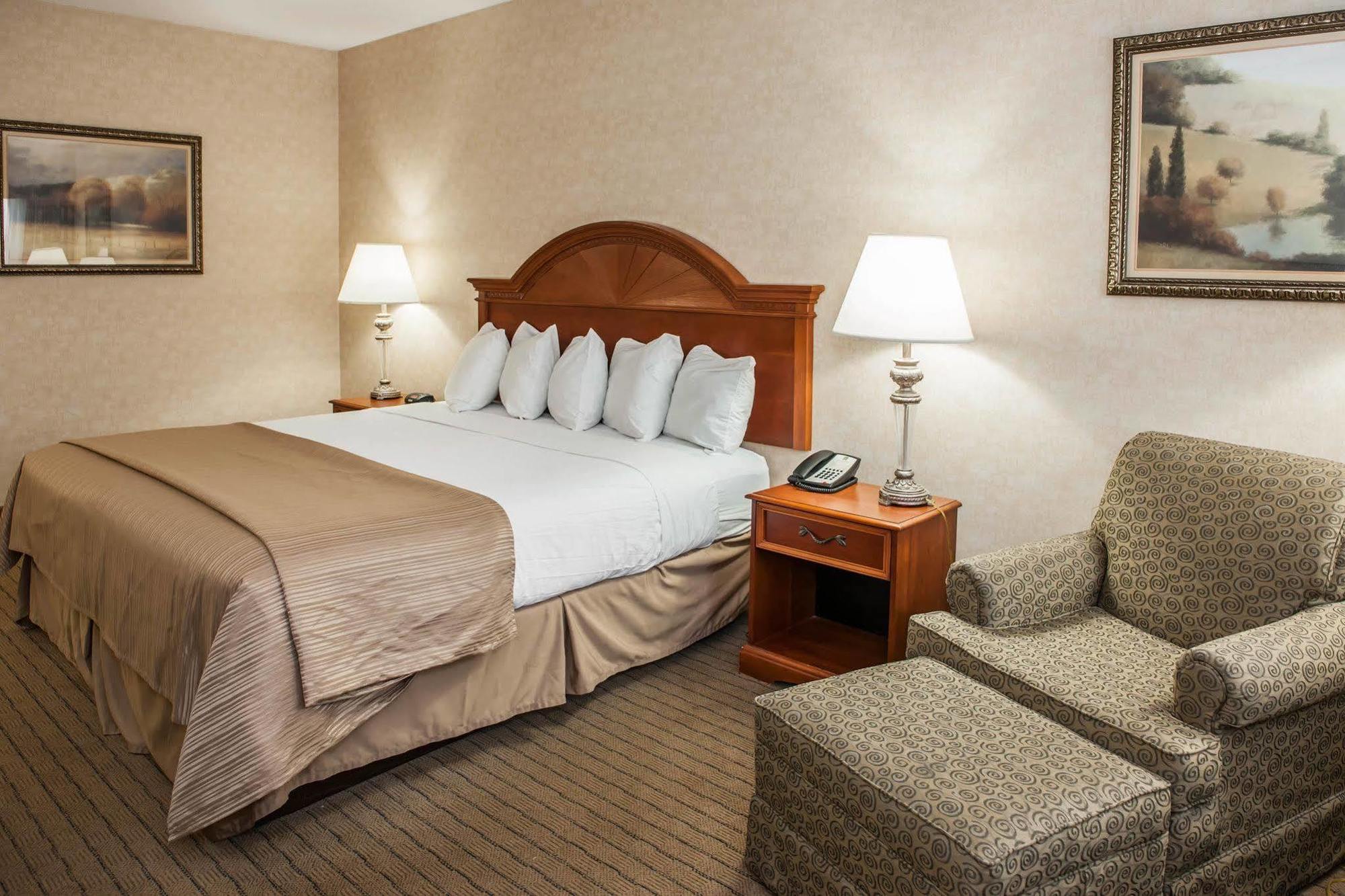 Quality Inn Castleton Ngoại thất bức ảnh